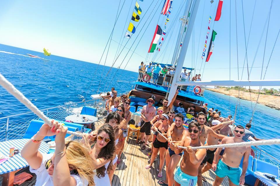 4Pirate Party — From Sharm El Sheikh on the yacht “Sinai Dream,” a nautical adventure awaits! 🏴‍☠️🌊✨