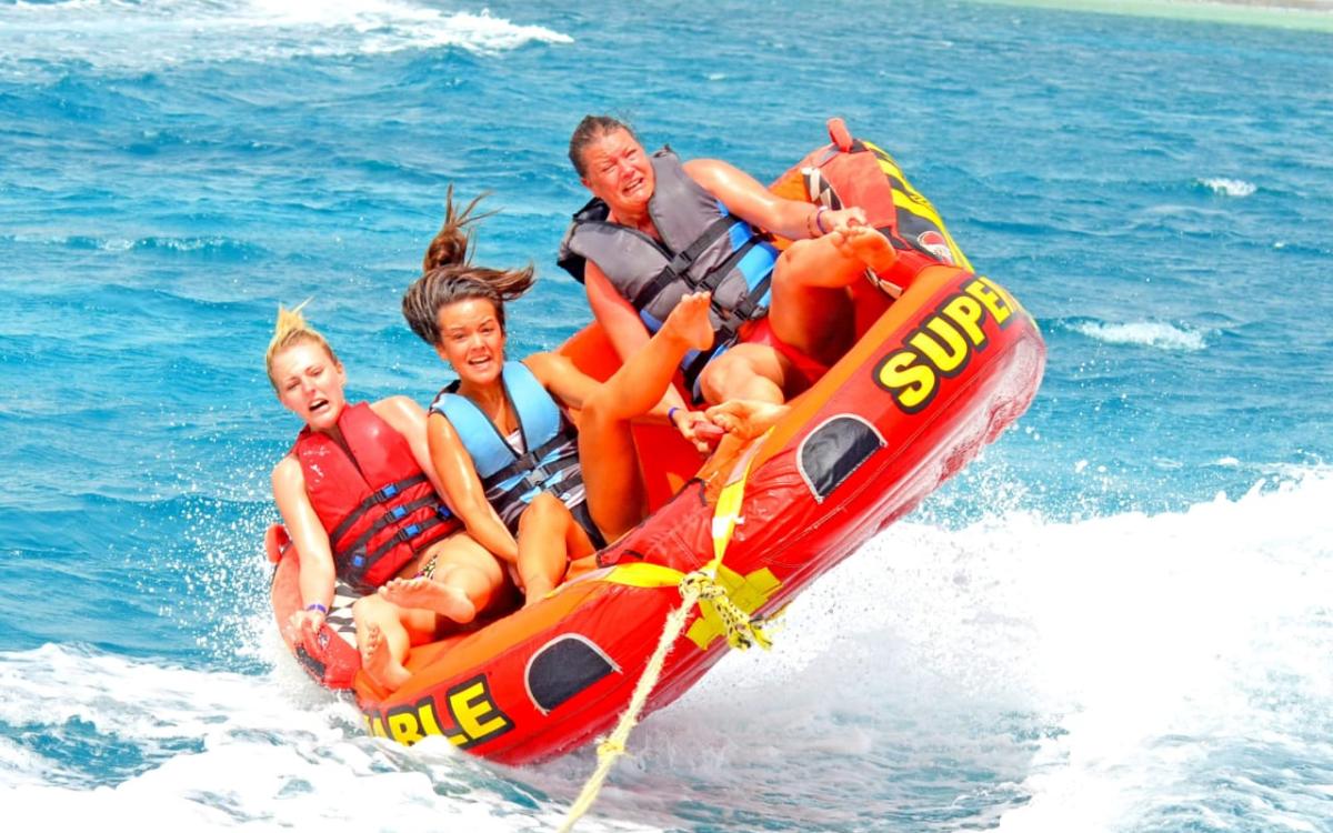 Тур «Адреналіновий Мікс» — із Шарм-ель-Шейху: квадроцикли, парасейлінг, банан та пігулка! Заряд драйву та веселощів!  🚀🎢🌊