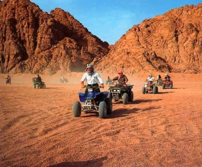 1Gün Batımı Safarisi  — Şarm El Şeyh’ten: ATV’ler, develer ve çöl gökyüzü altında Bedevi partisi! 🌅 🏜️