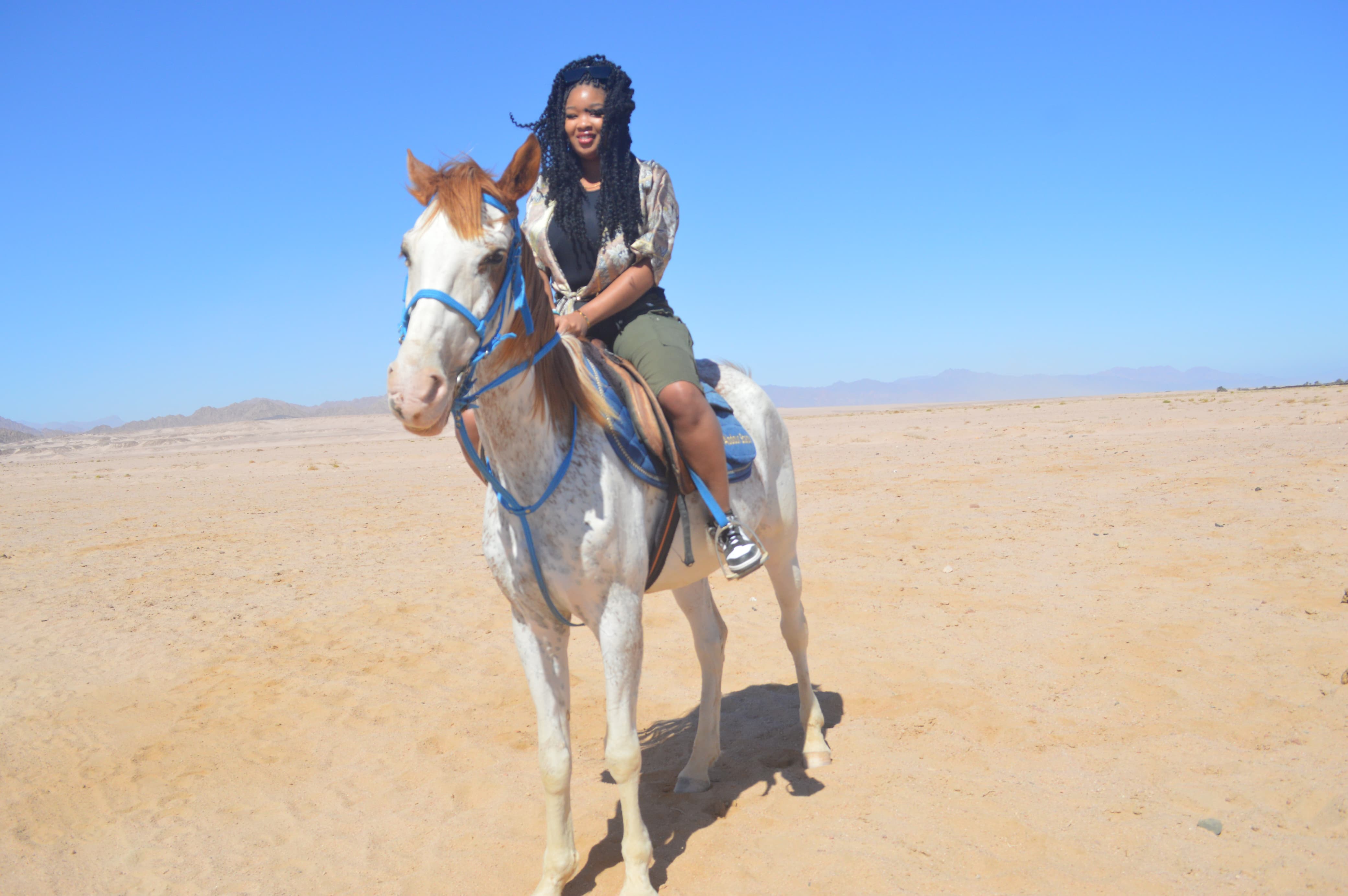 11Sharm El Sheikh’te At Binme – Altın Çölün Özgürlüğünü Hissedin! 🏇