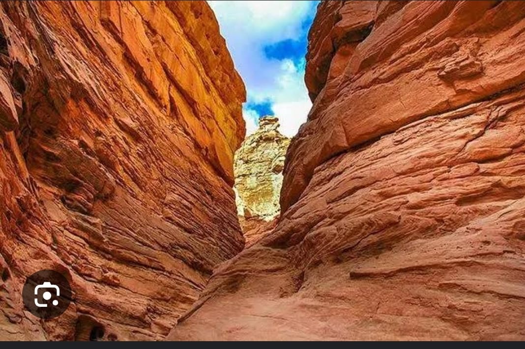 16Renkli Kanyon & Dahab — Şarm El Şeyh’ten, çölün denizle buluştuğu yer!  🏜️🌊✨
